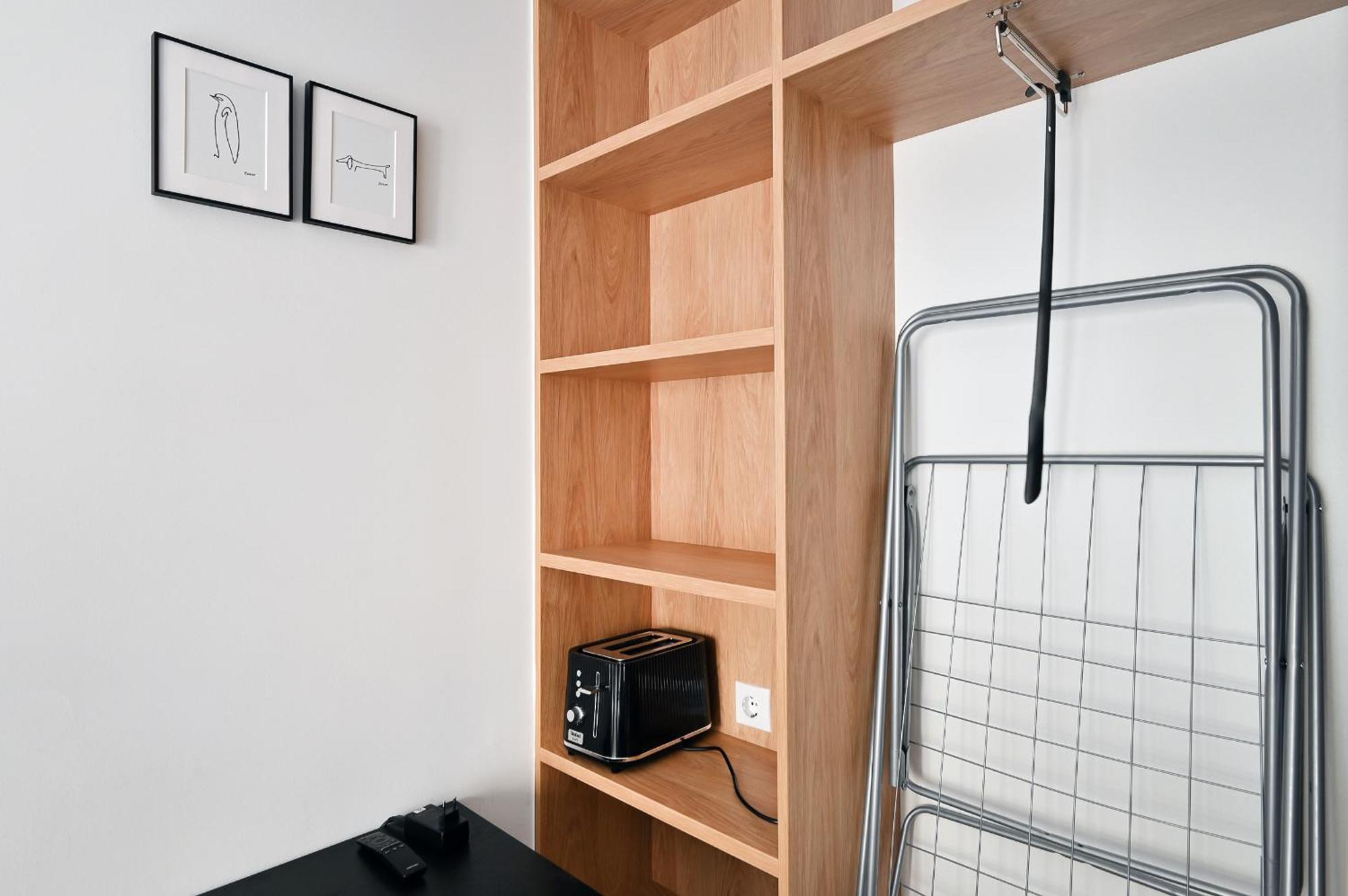 Lovely Studio Apartment In The Heart Of Рига Екстериор снимка