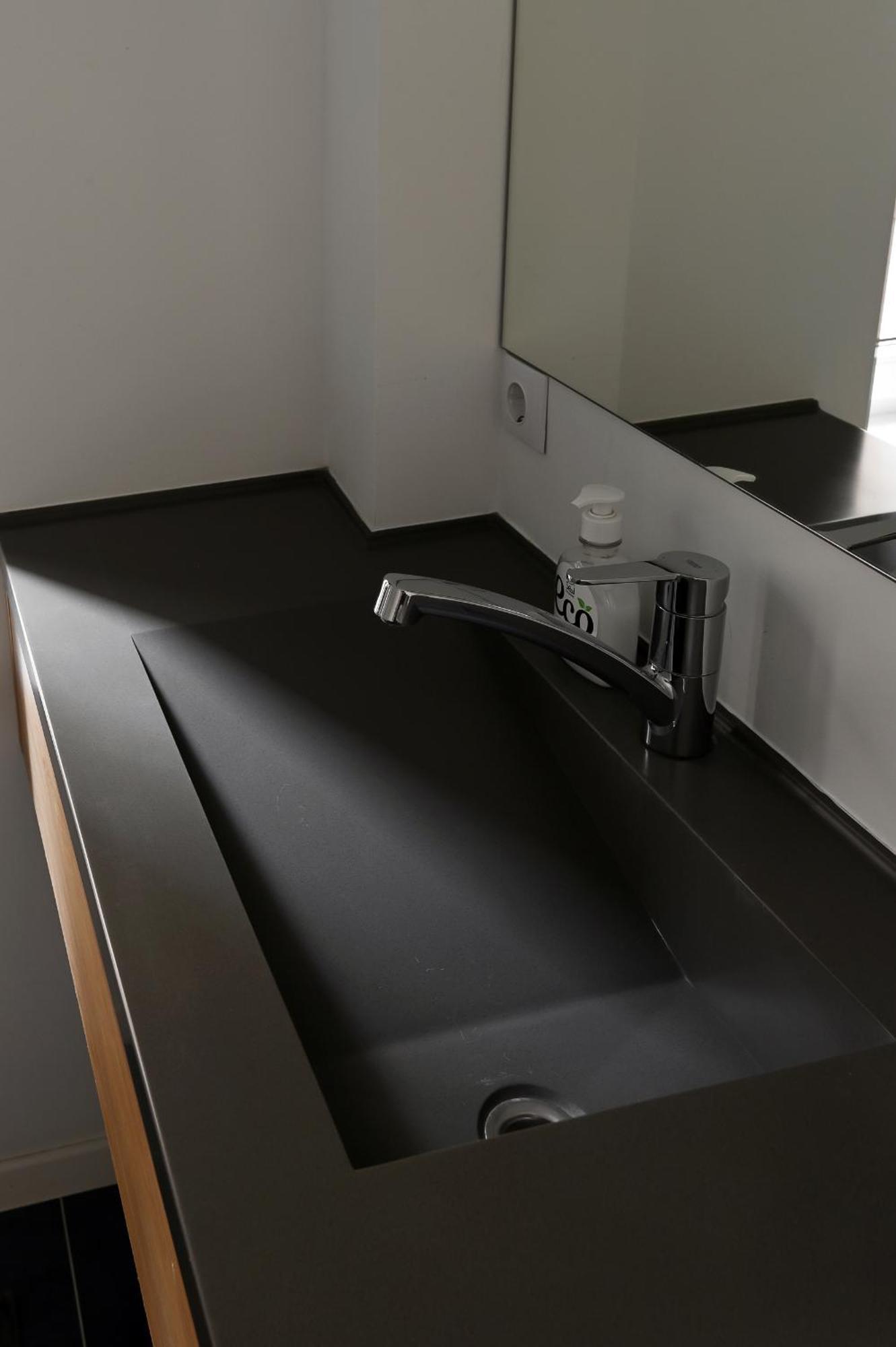 Lovely Studio Apartment In The Heart Of Рига Екстериор снимка